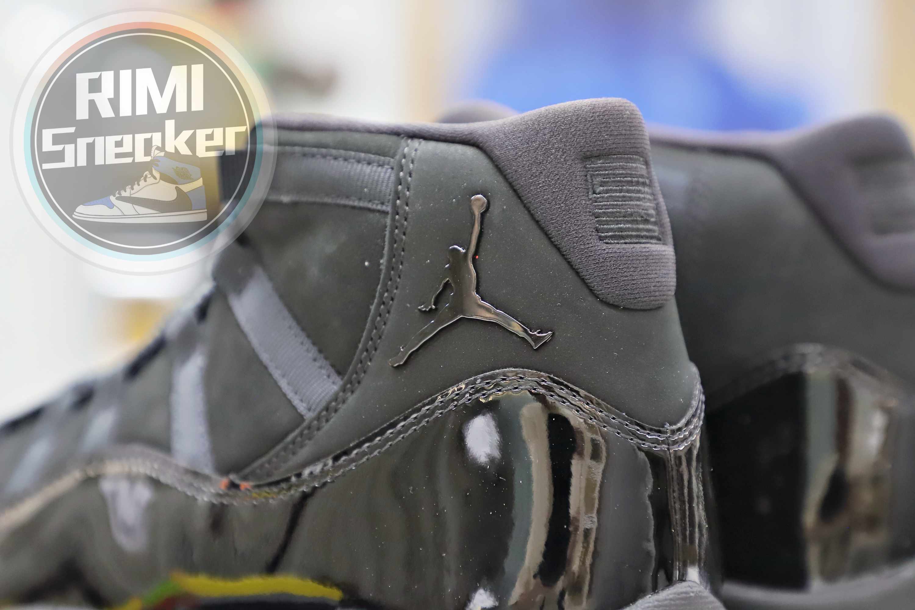 AIR JORDAN 11 RETRO