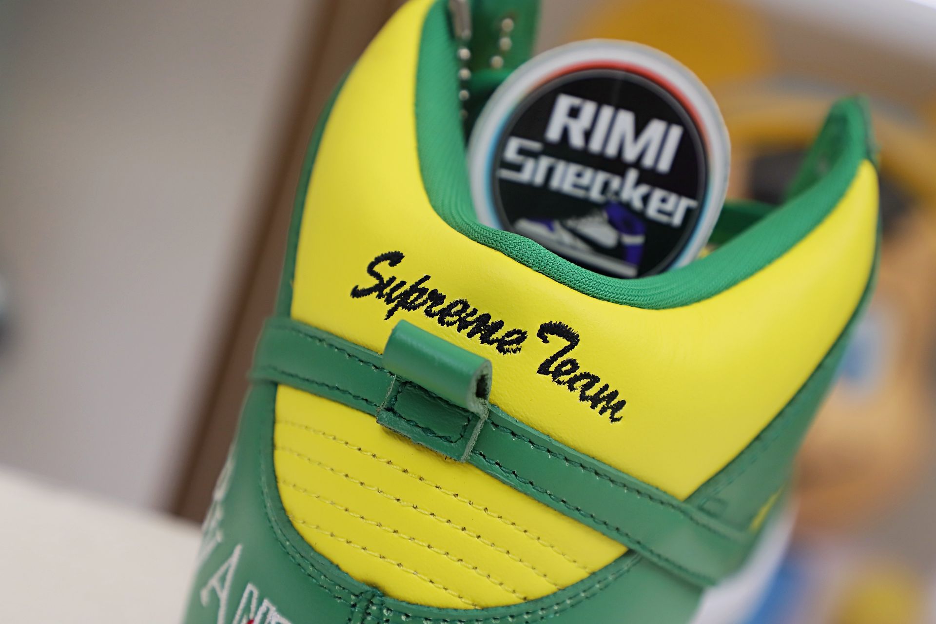 dunk high S*p*e by any means green