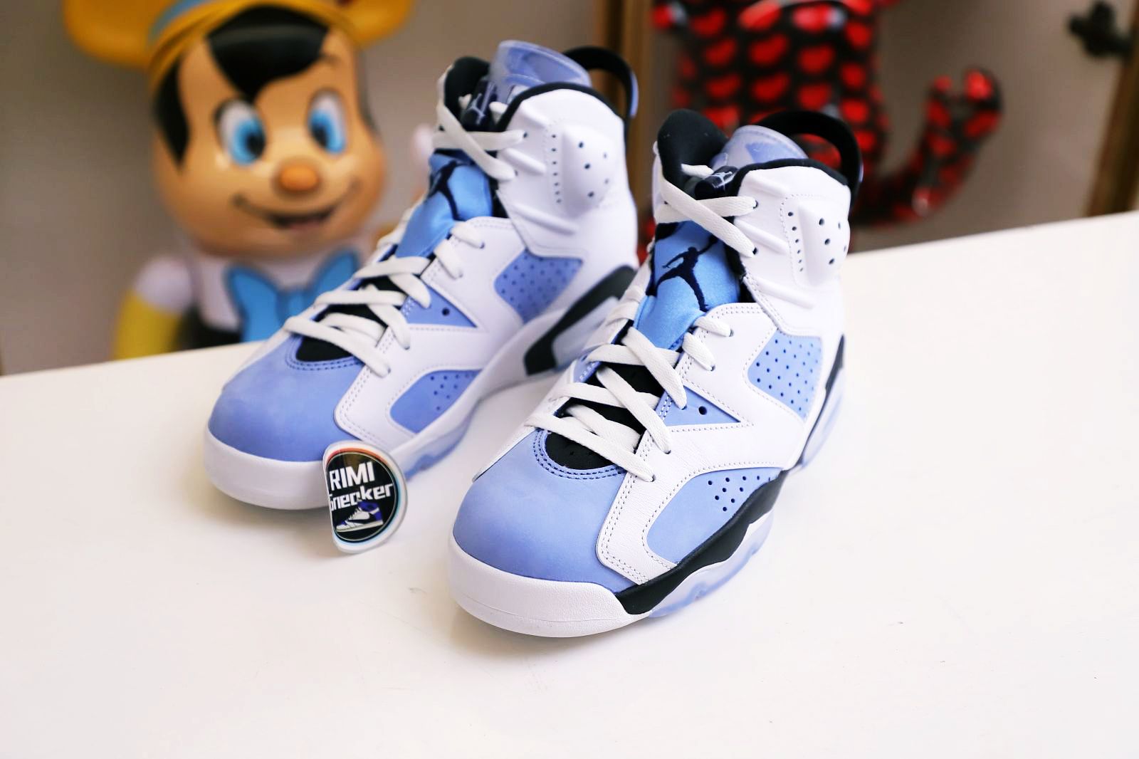 AIR JORDAN 6 RETRO