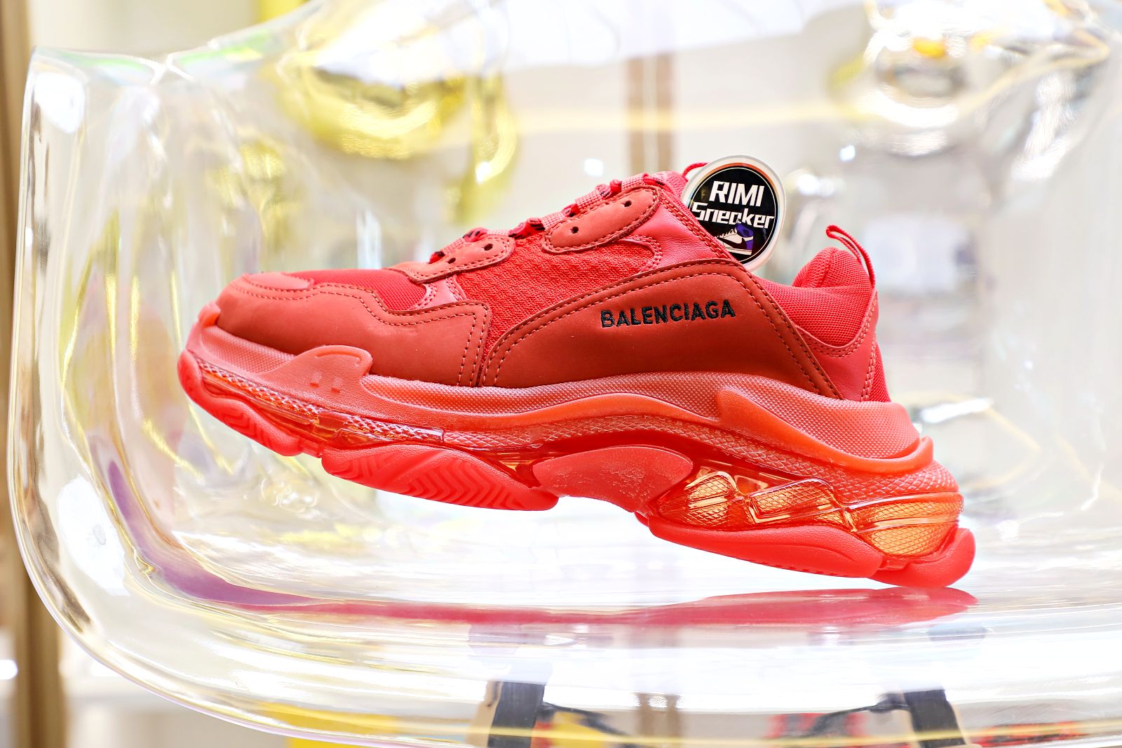 Ba*len*cia*ga all sizes still in stock! please contact customer service on imessage/whatsapp to purchase! triple s red