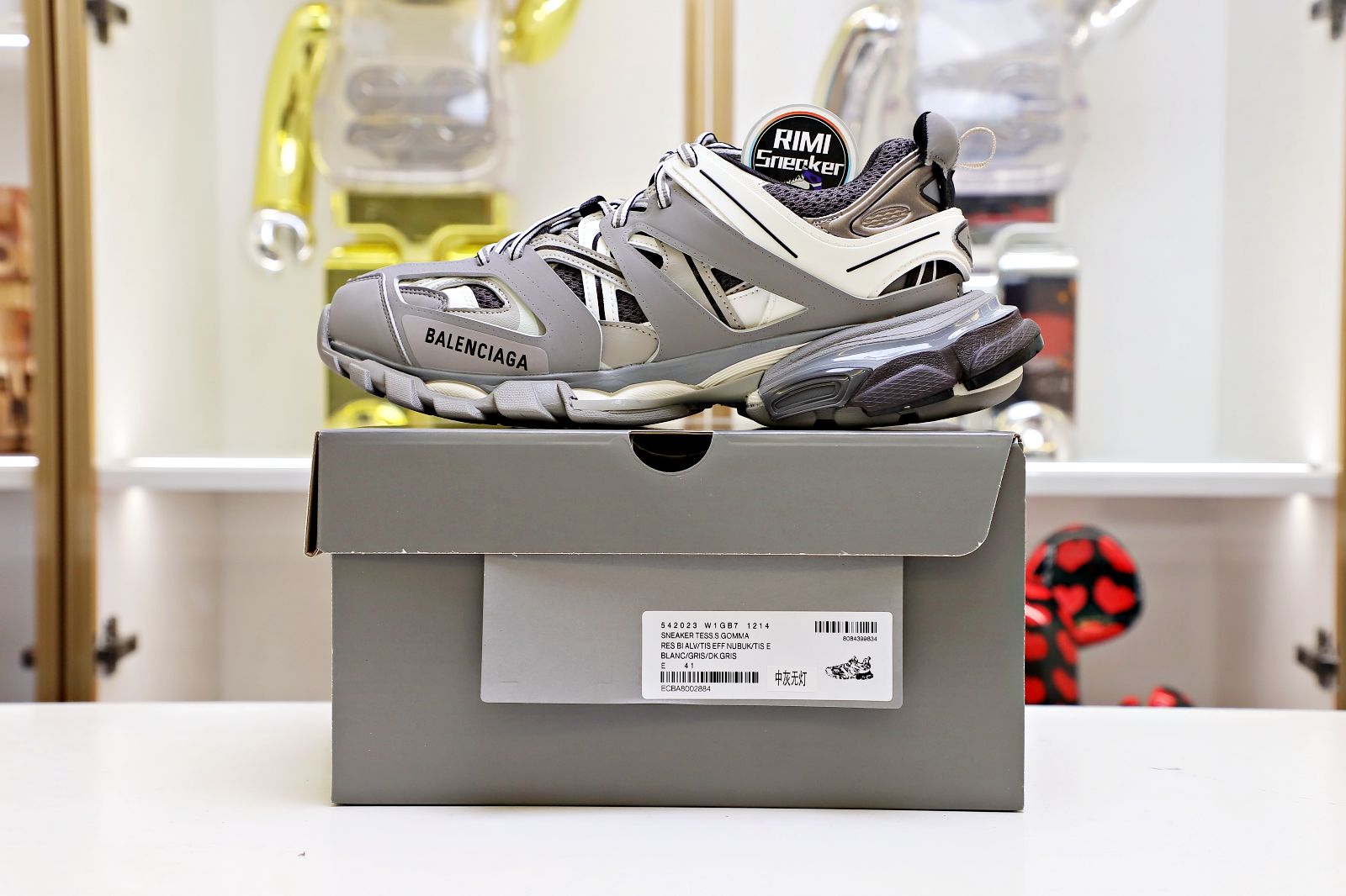 Ba*len*cia*ga all sizes still in stock! please contact customer service on imessage/whatsapp to purchase! track trainer