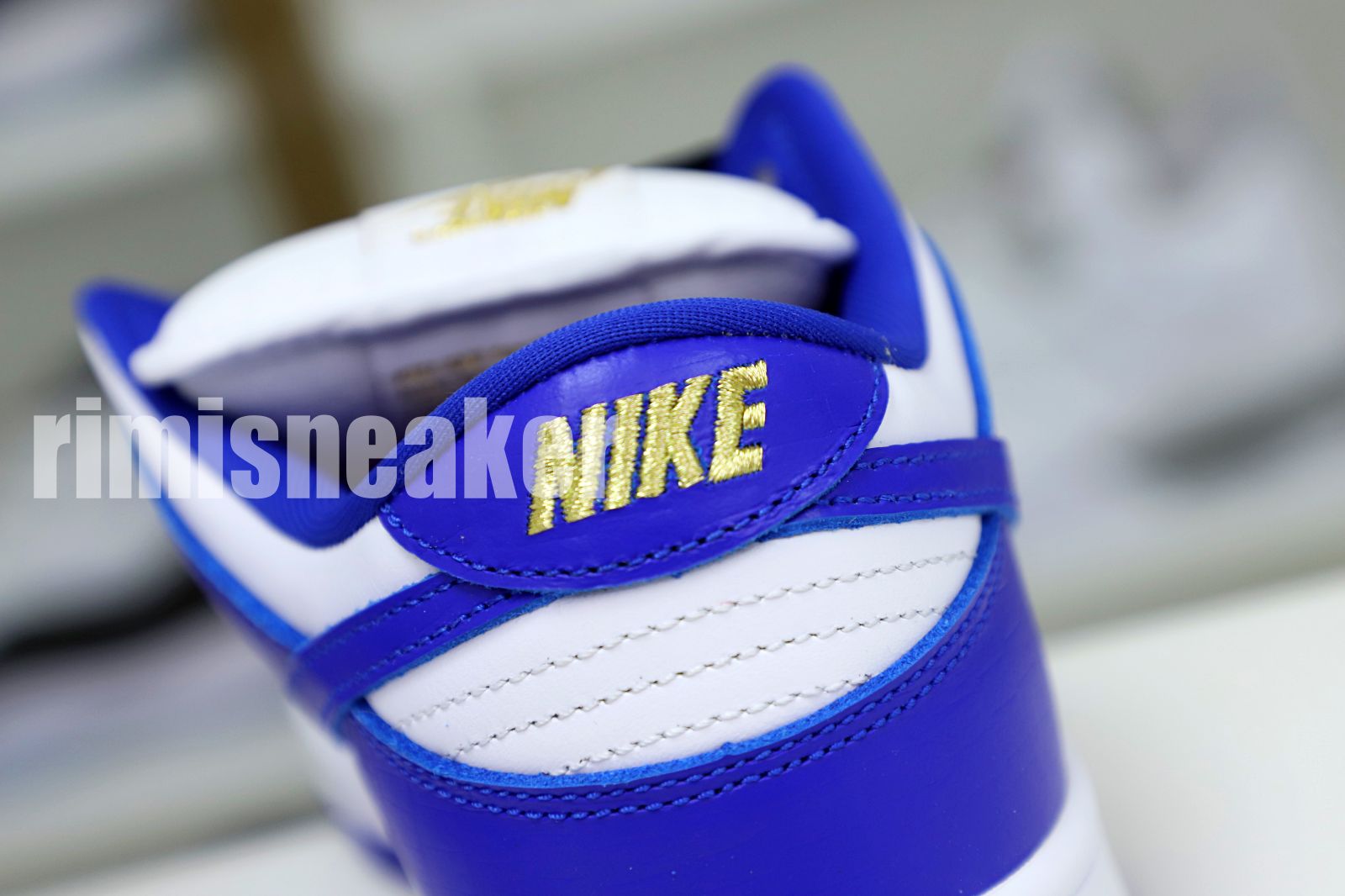 S*p*e x nike sb dunk low "hyper royal"