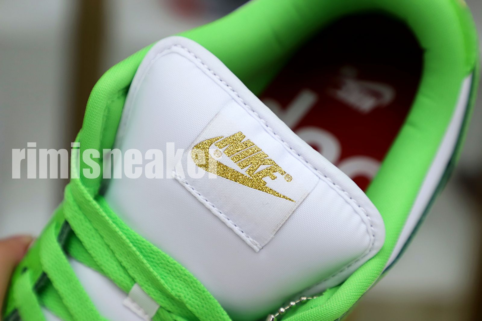 S*p*e x nike sb dunk low "mean green"