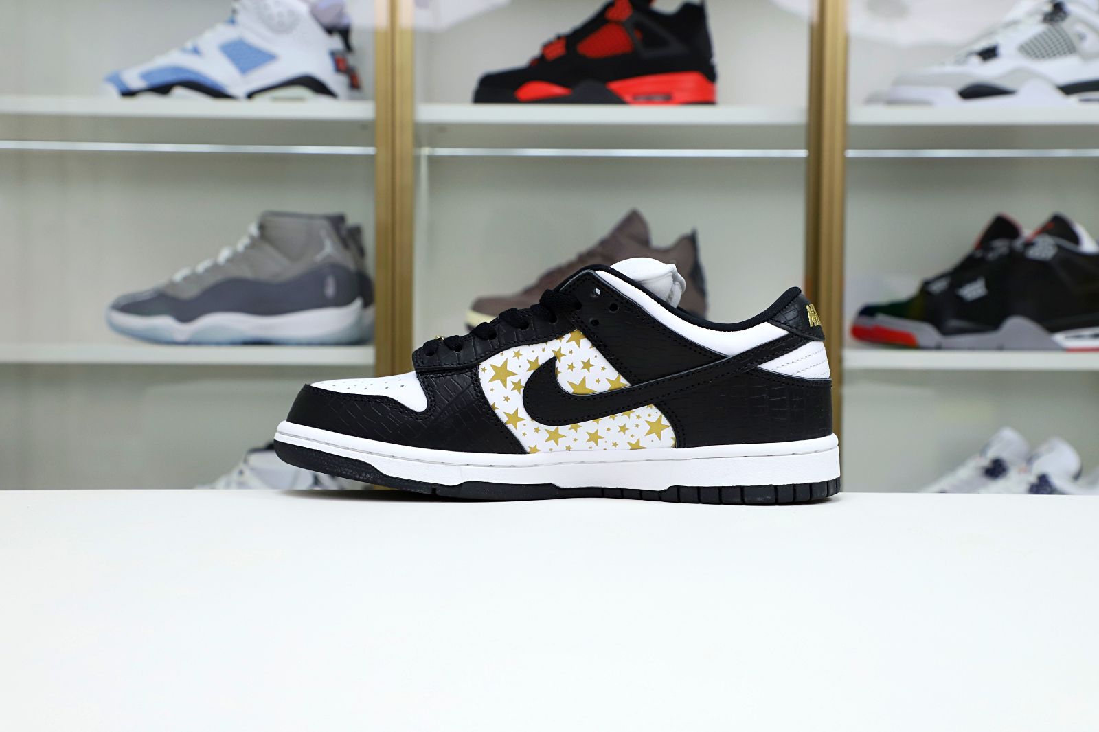S*p*e x nike sb dunk low "black stars