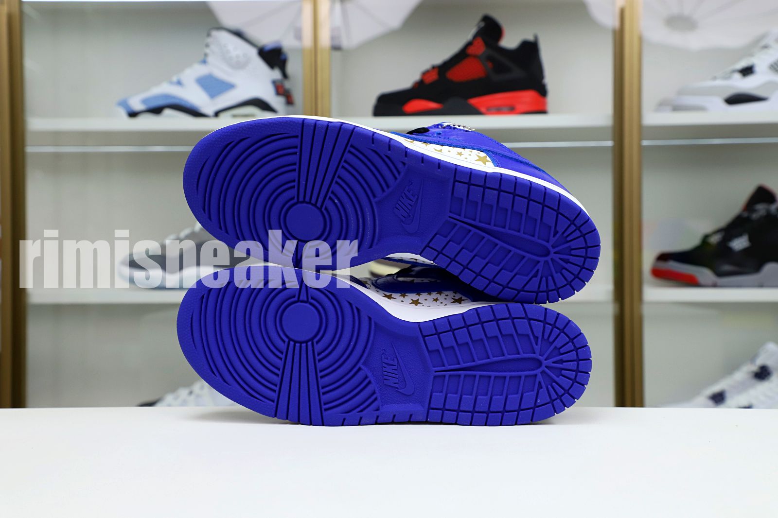 S*p*e x nike sb dunk low "hyper royal"