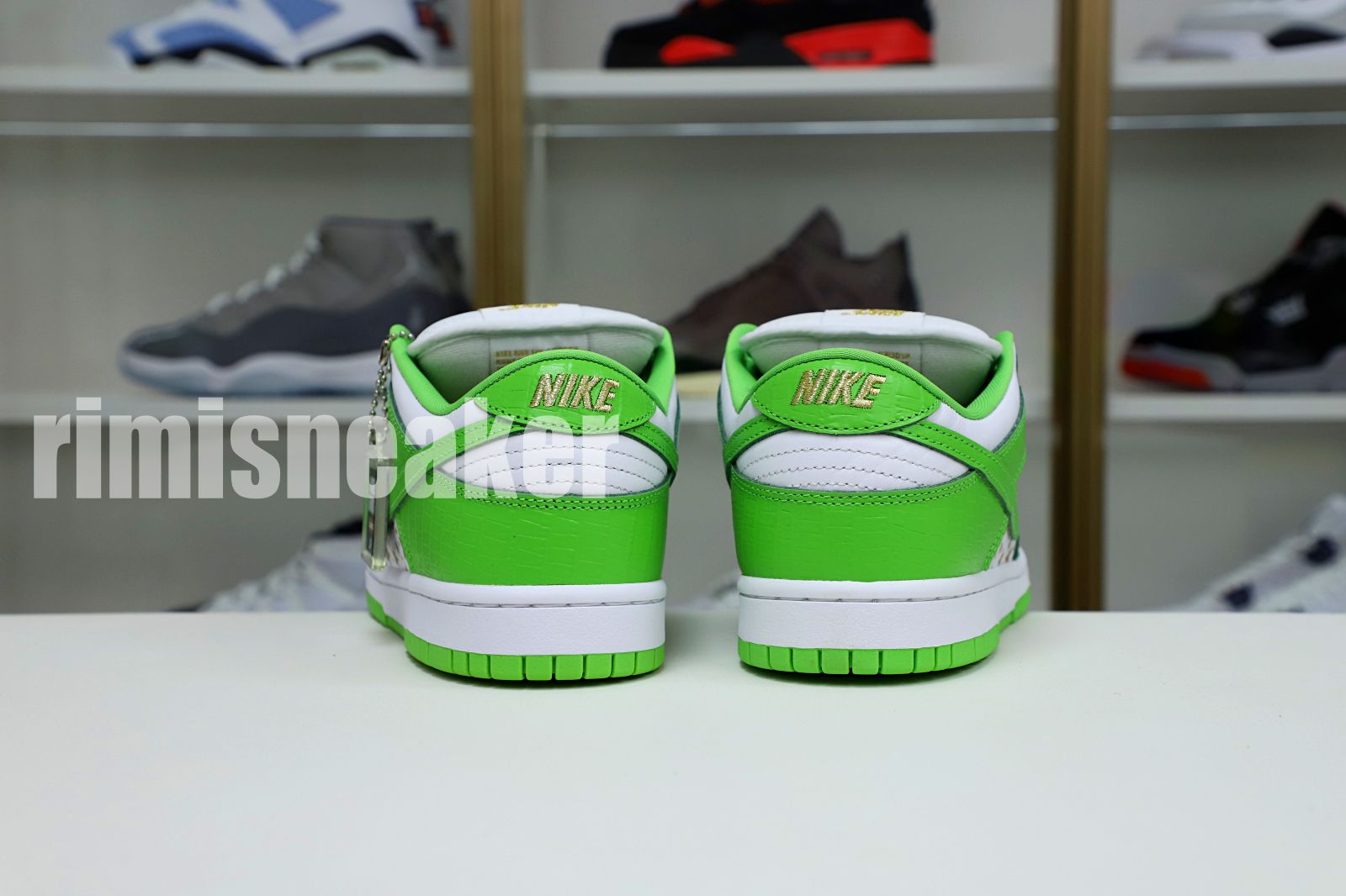 S*p*e x nike sb dunk low "mean green"