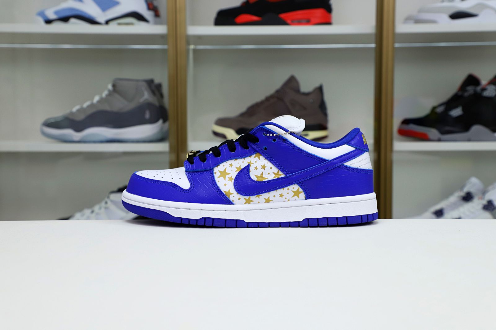 S*p*e x nike sb dunk low "hyper royal"
