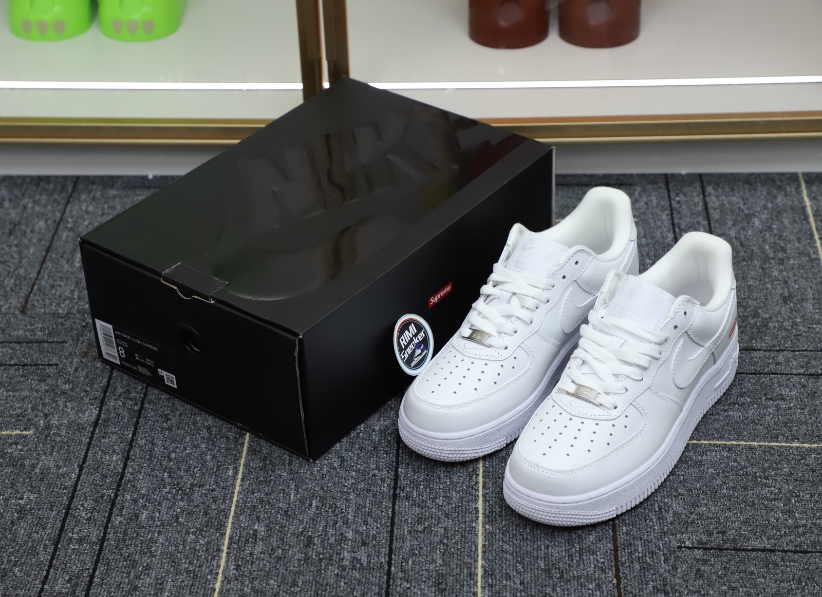 S*p*e nike air force 1 low "box logo"