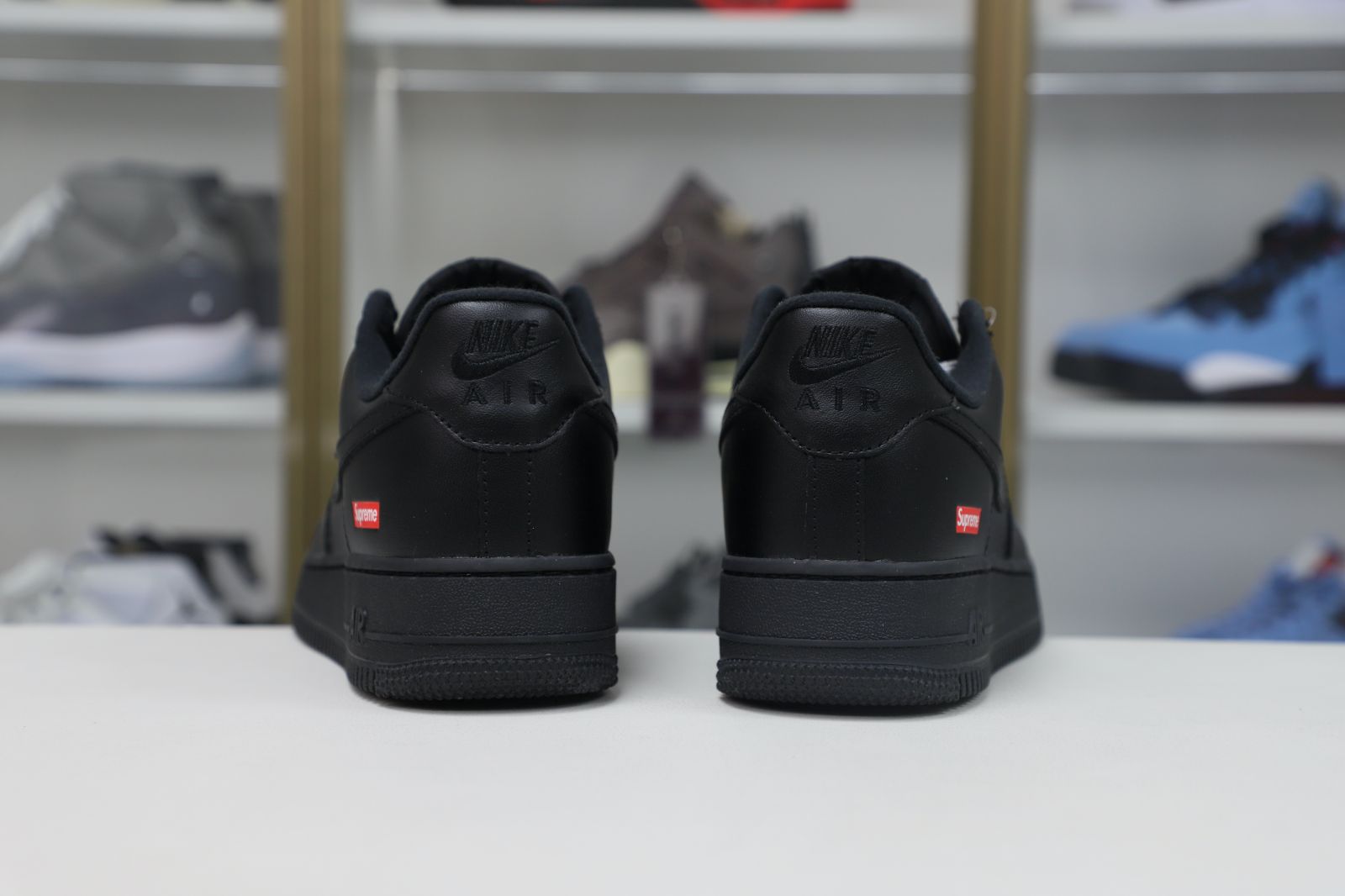 S*p*e nike air force 1 low "box logo"
