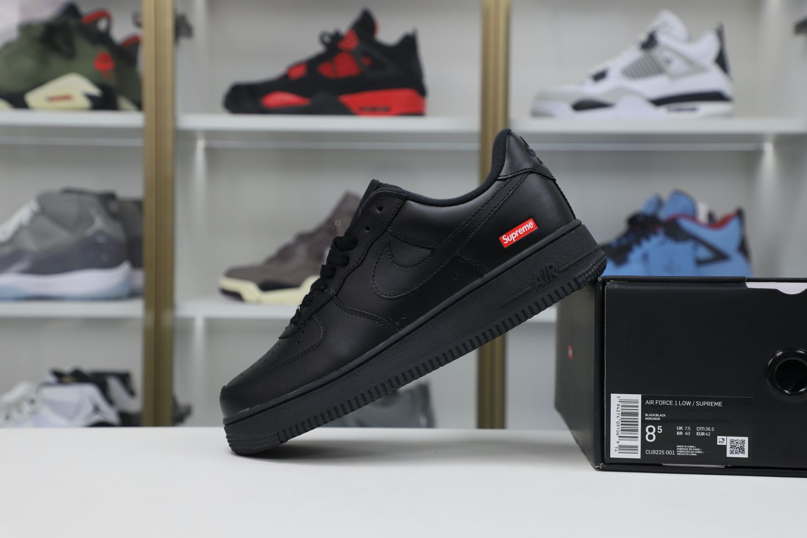 S*p*e nike air force 1 low "box logo"