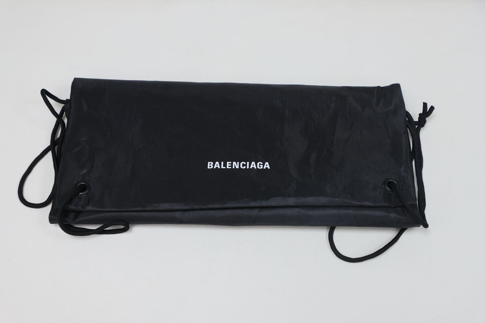 Ba*len*cia*ga all sizes still in stock! please contact customer service on imessage/whatsapp to purchase! blga 3xl