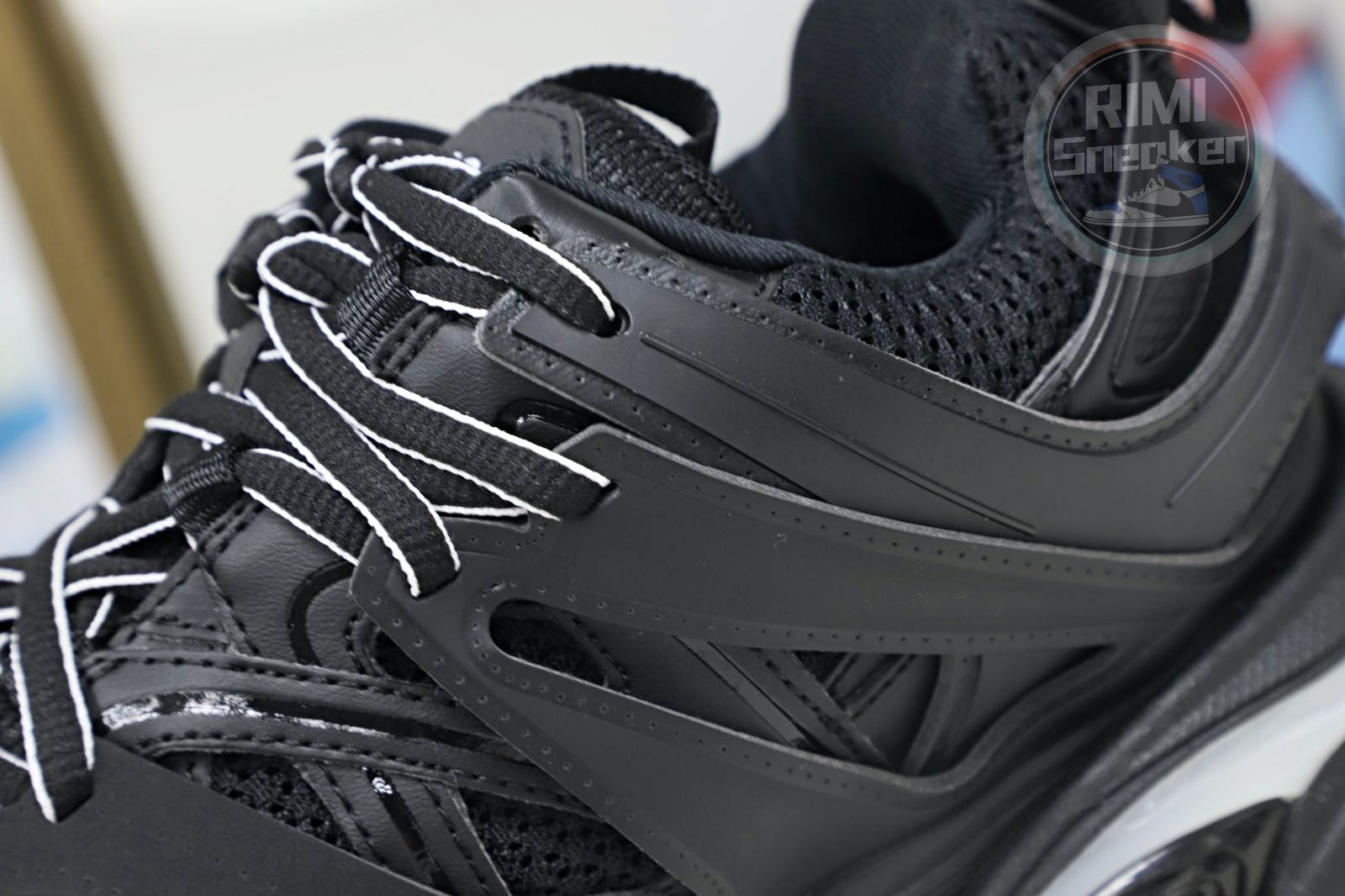 Ba*len*cia*ga all sizes still in stock