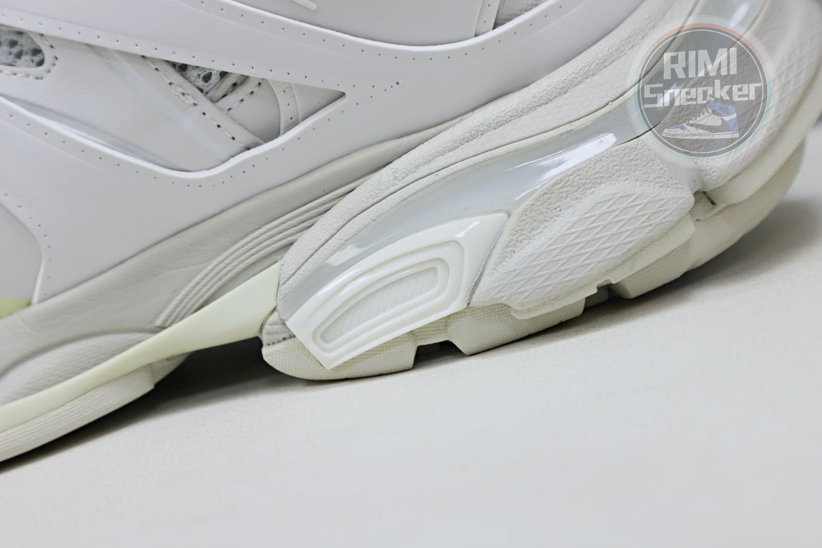 Ba*len*cia*ga all sizes still in stock