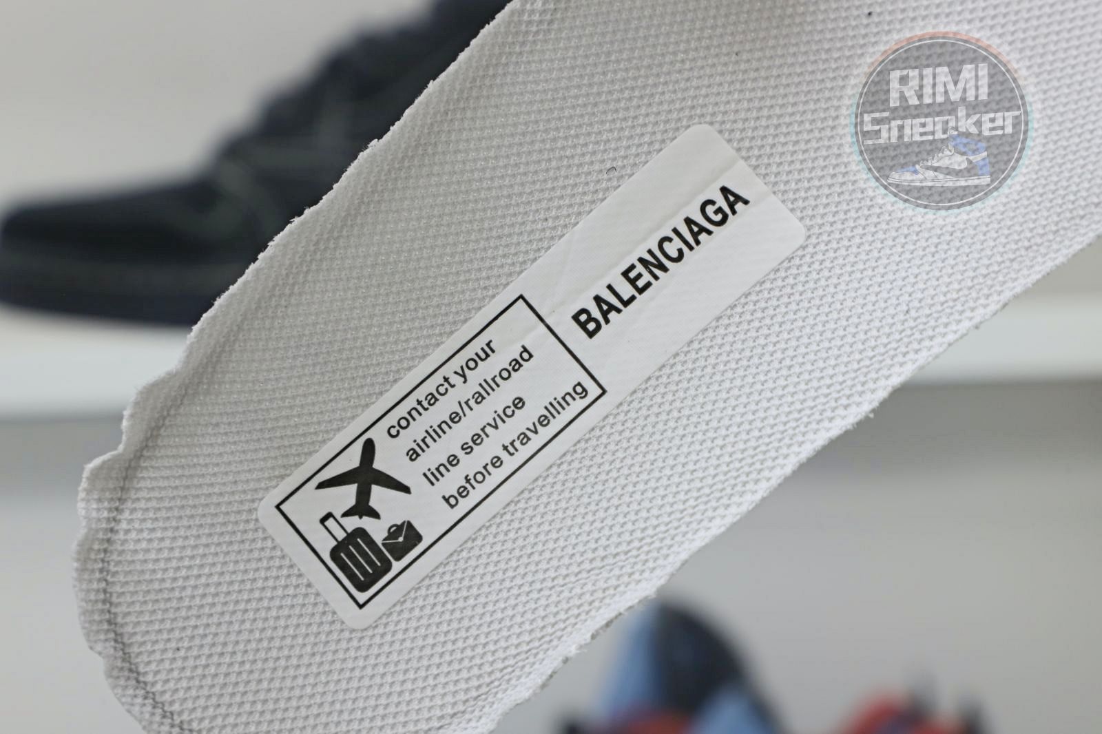 Ba*len*cia*ga all sizes still in stock