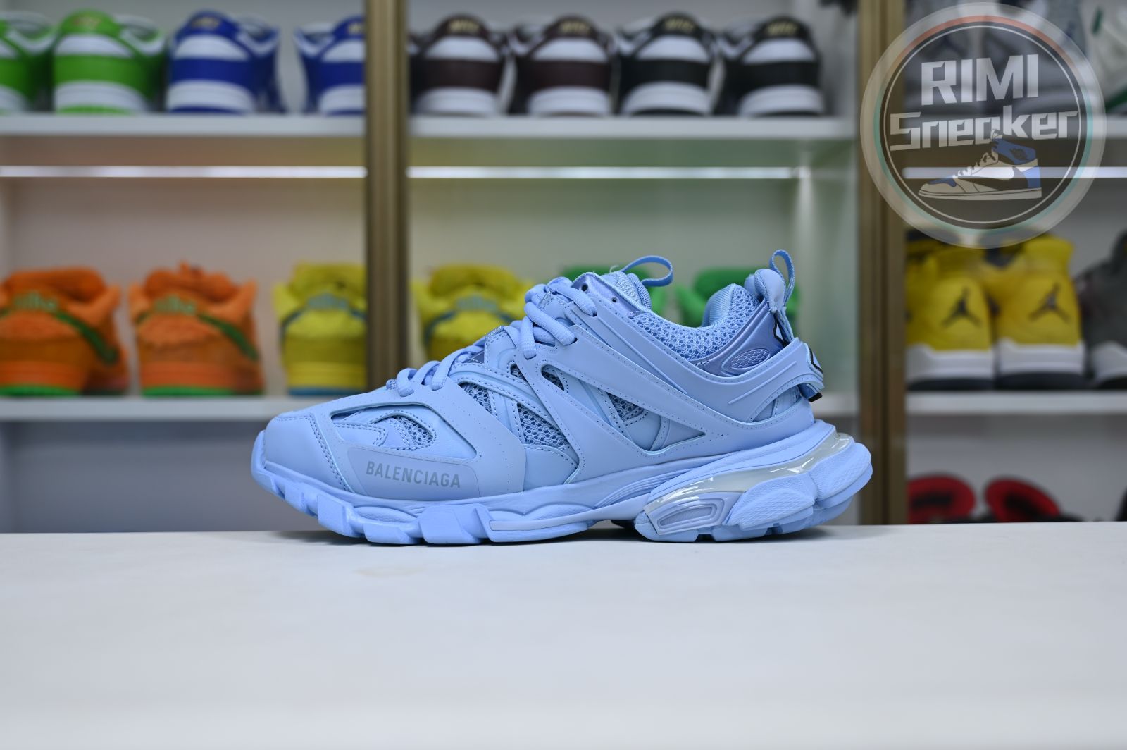 Ba*len*cia*ga all sizes still in stock