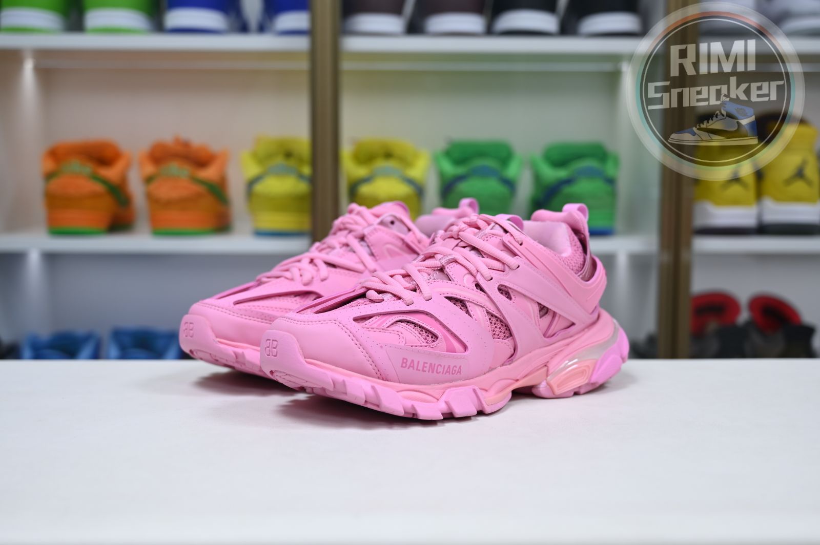 Ba*len*cia*ga all sizes still in stock