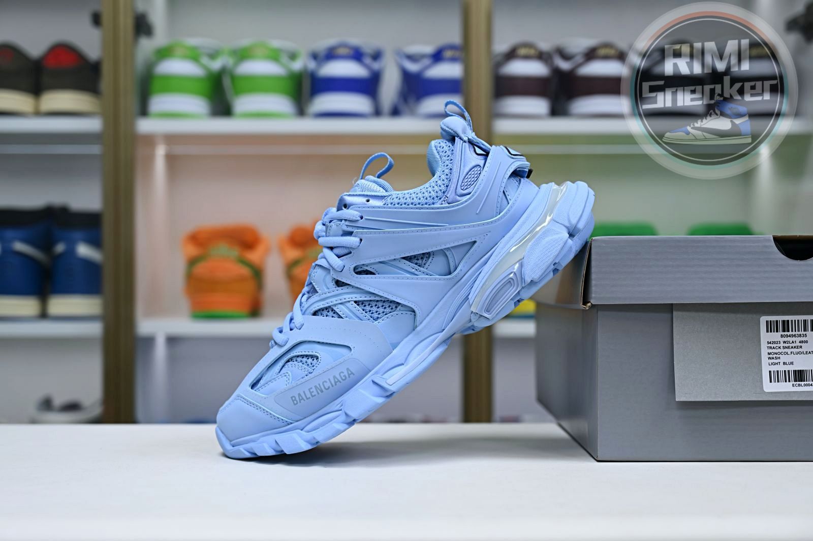 Ba*len*cia*ga all sizes still in stock