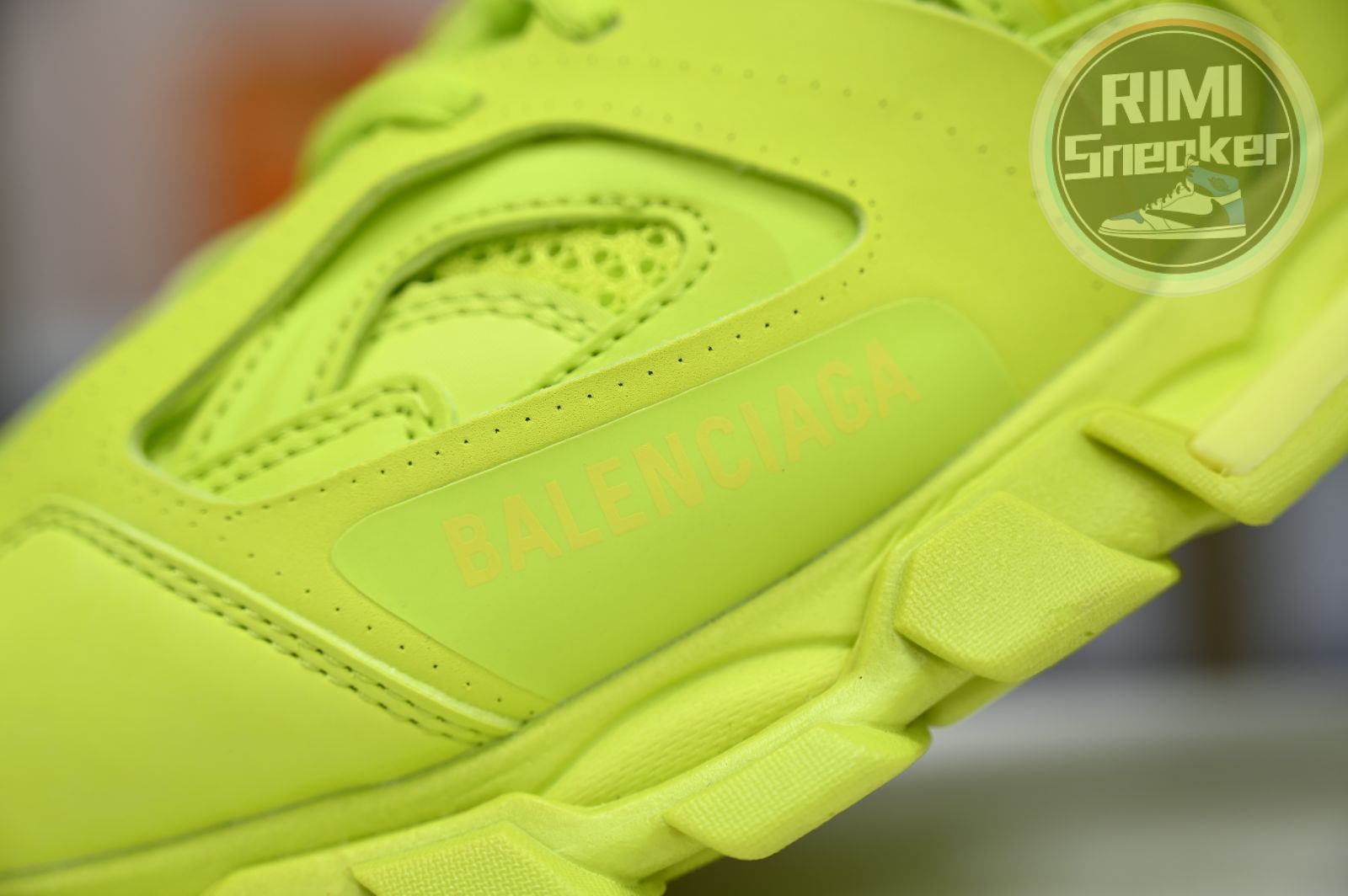 Ba*len*cia*ga all sizes still in stock