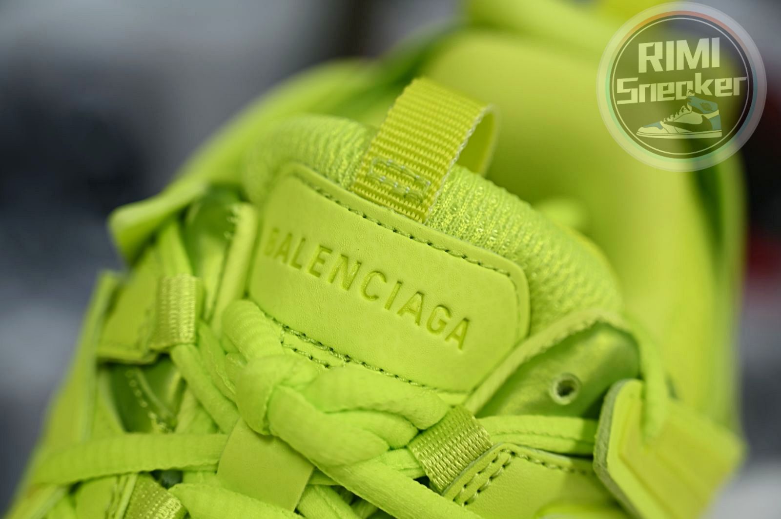 Ba*len*cia*ga all sizes still in stock