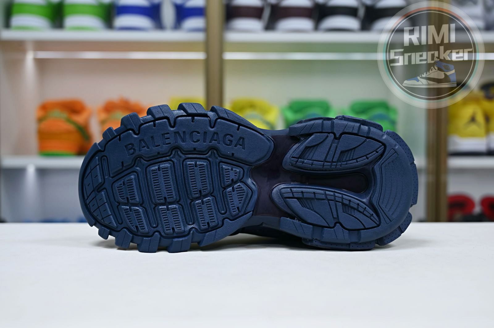 Ba*len*cia*ga all sizes still in stock